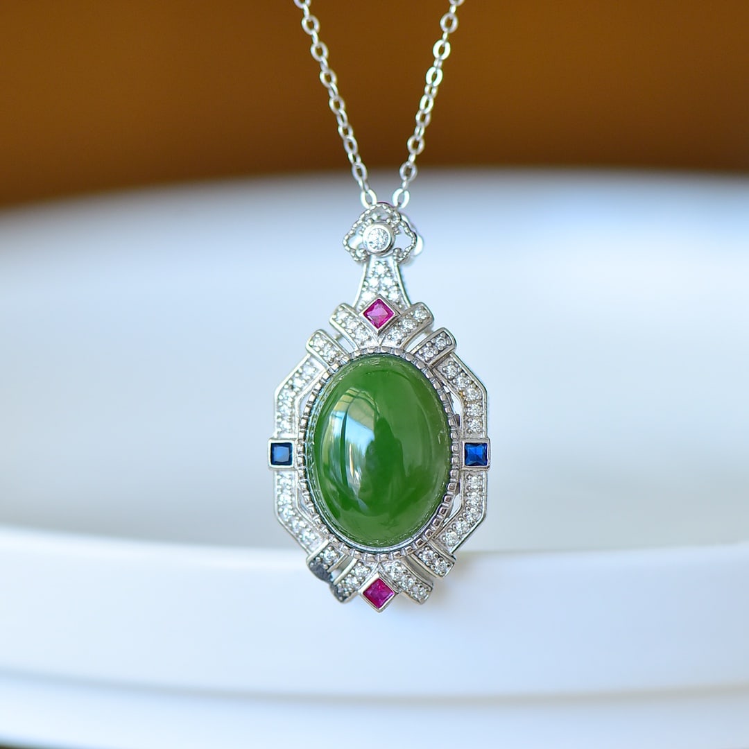 A Set of Fine Sterling Silver Inlaid Jasper Jewelry,Inlaid Diamond: A Set of Fine Sterling Silver Inlaid Jasper Jewelry,Inlaid Diamond 一套纯银镶碧玉首饰,嵌钻石