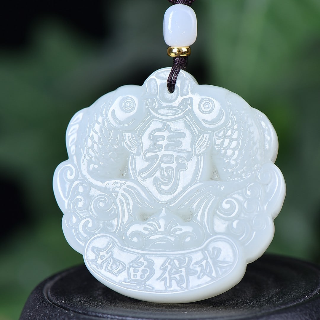 An Exquisite White Jade Fish Pattern Pendant - 3