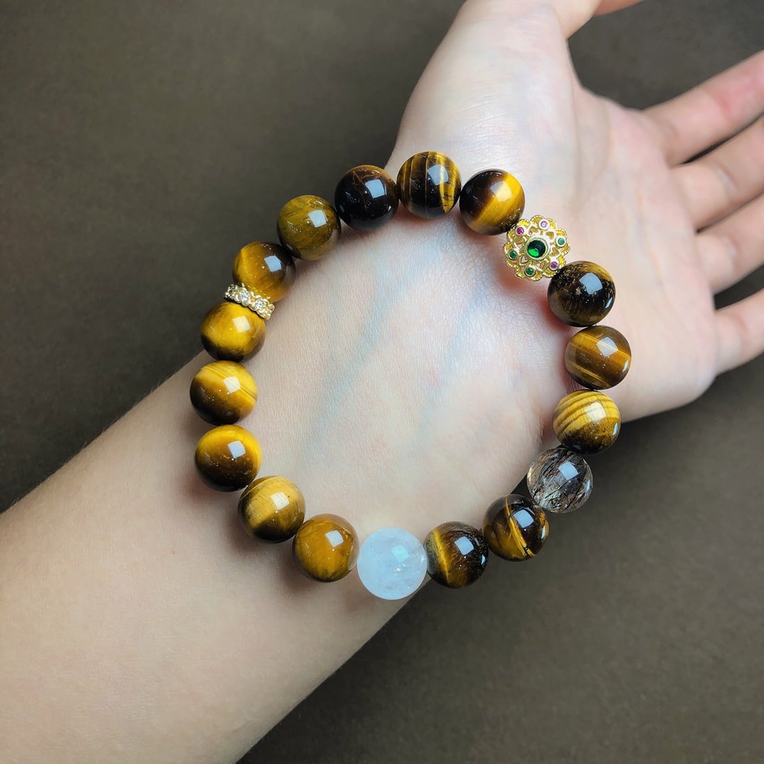 An Exquisite Crystal Bracelets - 2