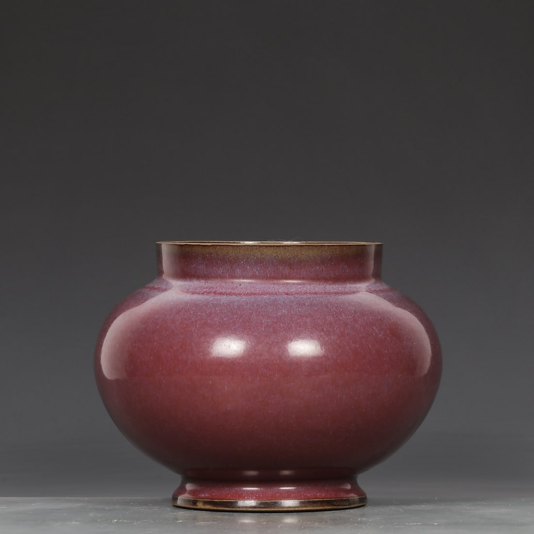 An Exquisite Jun yao Purple Glazed Flowerpot: An Exquisite Jun yao Purple Glazed Flowerpot,Song Dynasty,China,Size:6.5inx8.5in 钧窑紫釉花盆,中国宋代