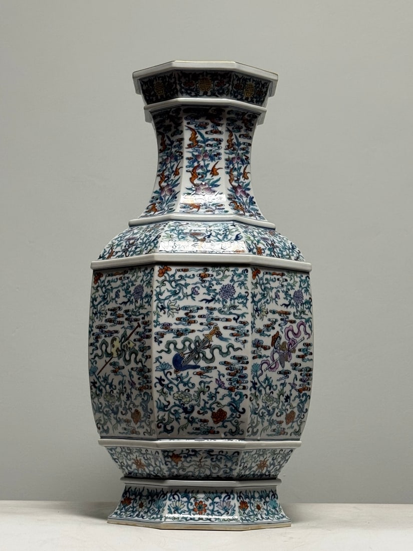 A Huge Doucai Eight Treasures Pattern Vase - 7