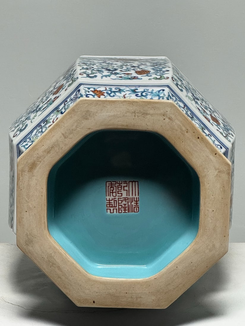 A Huge Doucai Eight Treasures Pattern Vase - 9