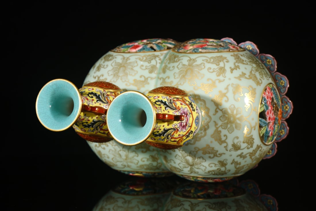 A Rare Celadon Glazed Lotus Pattern Conjoined bottles - 6