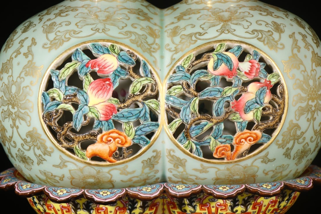 A Rare Celadon Glazed Lotus Pattern Conjoined bottles - 8