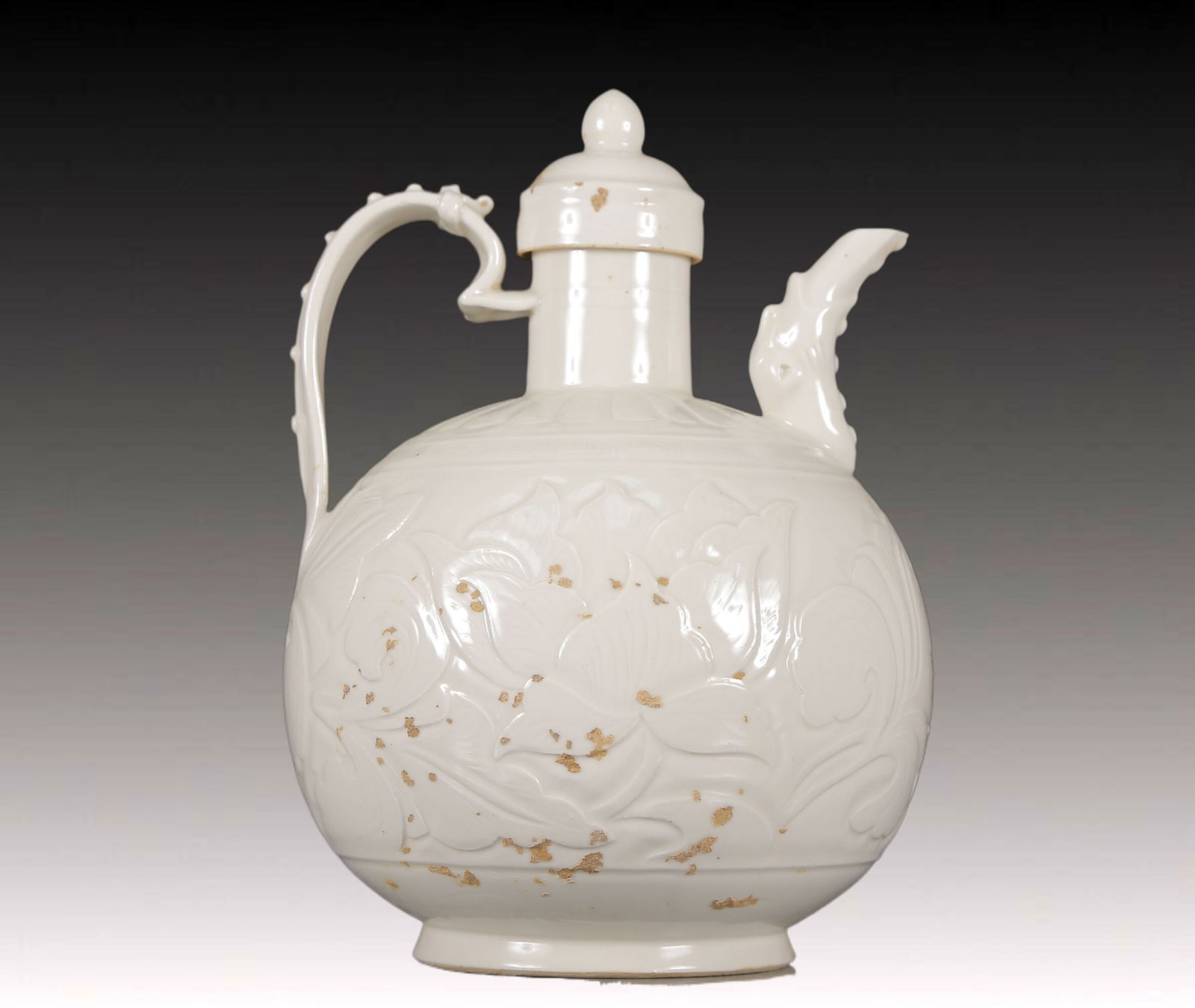 An Exquisite Ding yao Lotus Pattern Ewer (1 of 11)