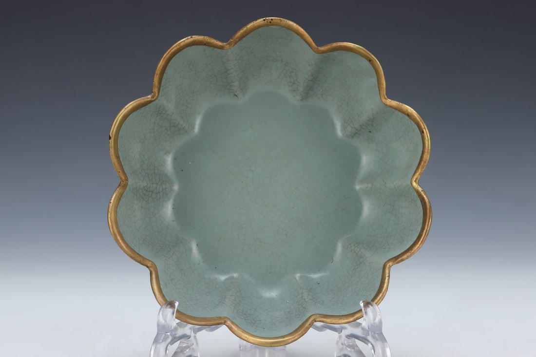 An Exquisite Ru yao Sky Blue Glazed Brush Washer,with an Imperial Poem by Emperor Qianlong: An Exquisite Ru yao Sky Blue Glazed Brush Washer,with an Imperial Poem by Emperor Qianlong,Song Dynasty,China,Size:2.3inx7.2in 