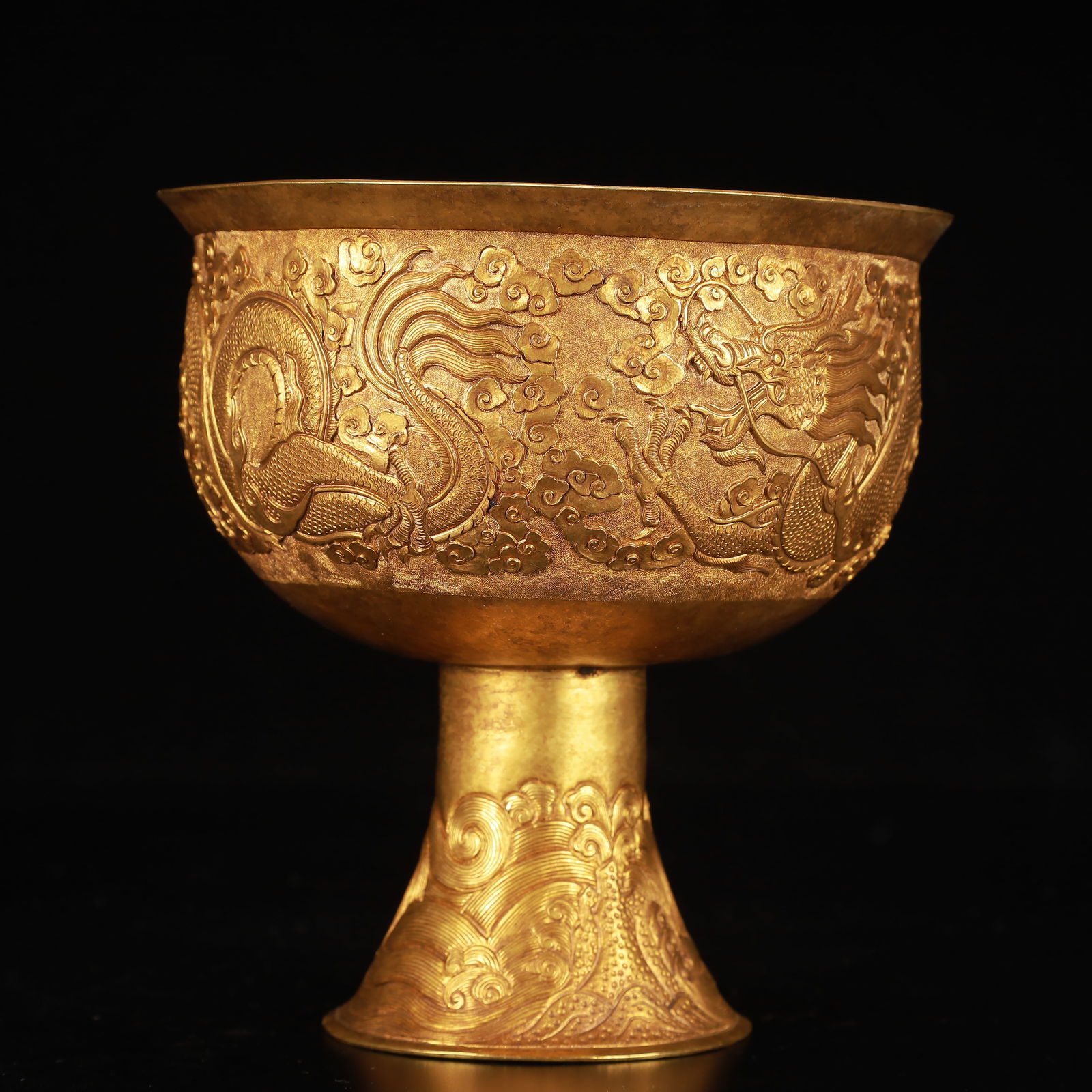 An Exquisite Gilt Bronze Auspicious Cloud and Dragon Pattern Stem Cup - 3