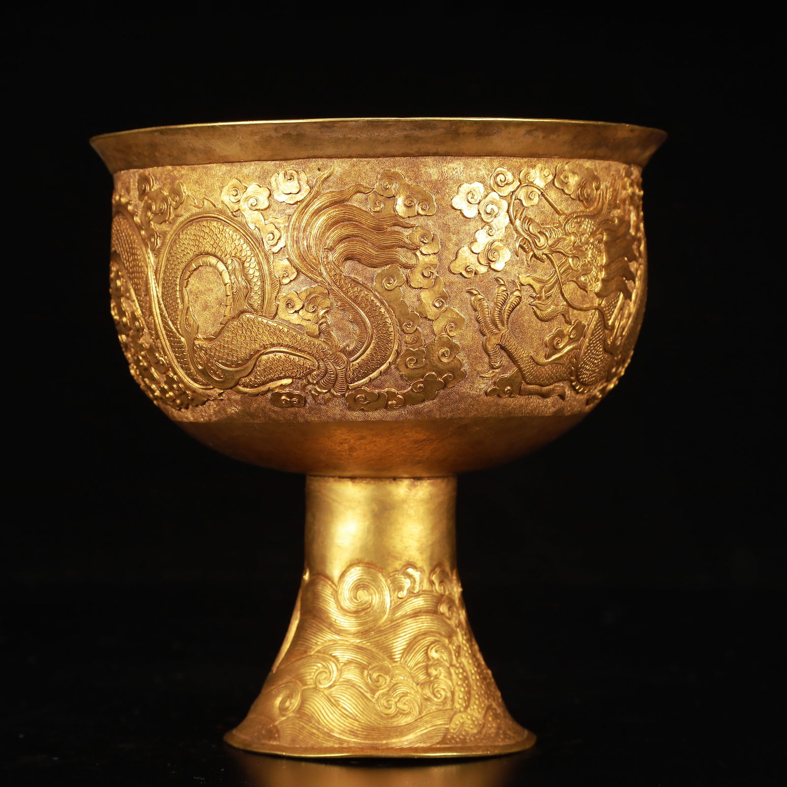 An Exquisite Gilt Bronze Auspicious Cloud and Dragon Pattern Stem Cup - 6