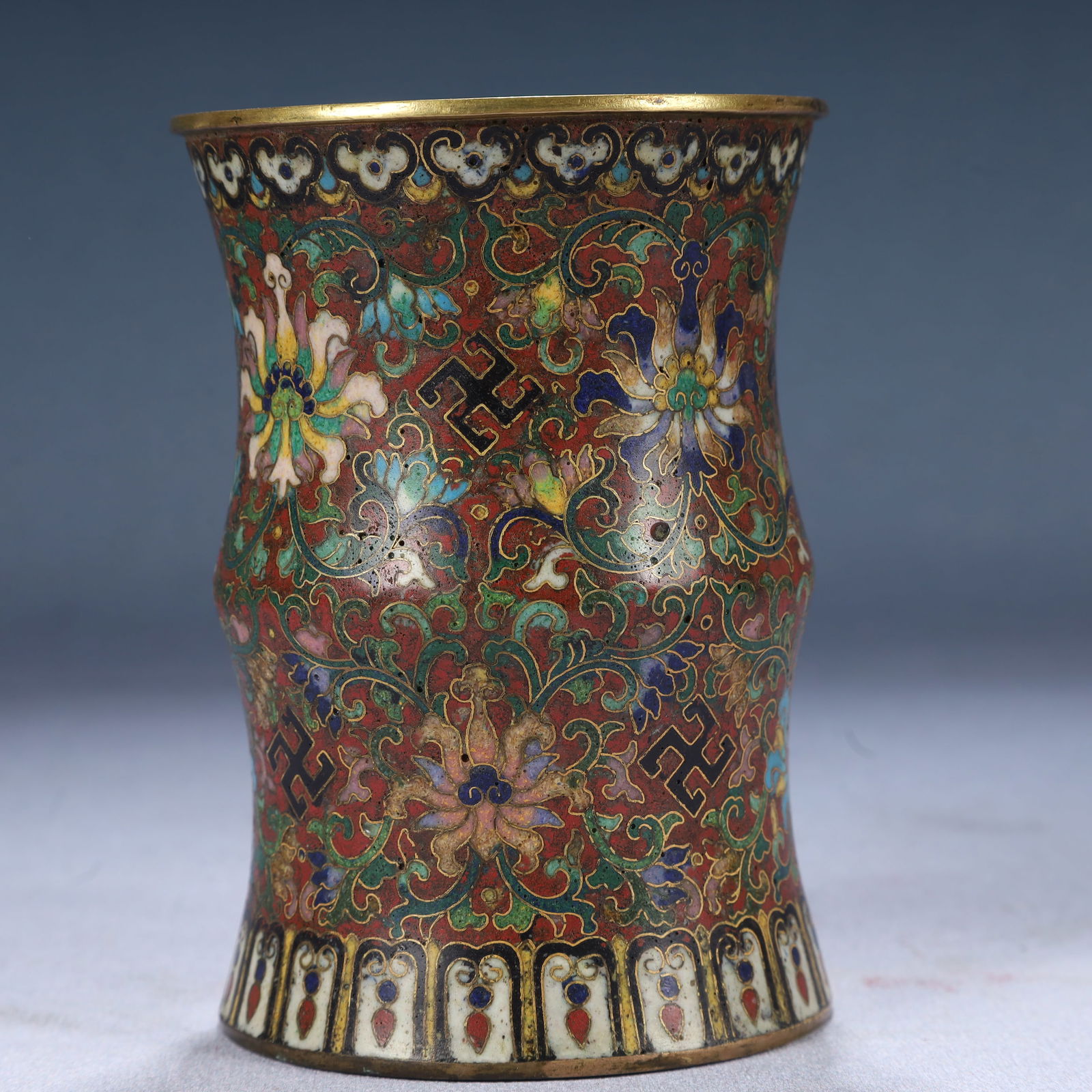 An Exquisite Cloisonne Lotus Pattern Brush Pot: An Exquisite Cloisonne Lotus Pattern Brush Pot,Qing Dynasty, China,Qianlong Four-character Mark,Size:3.5inx4.7in,Weight:500g 景泰蓝缠枝莲纹笔筒,&#