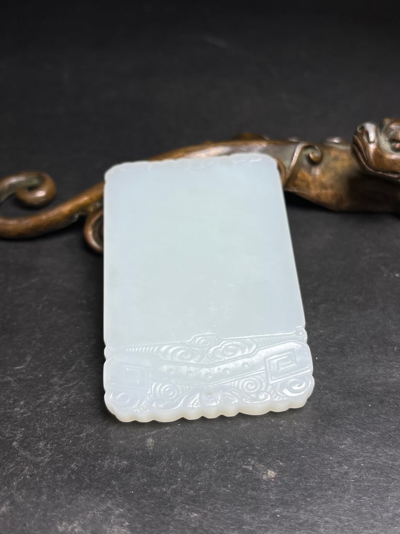 An Exquisite White Jade Pendant - 7