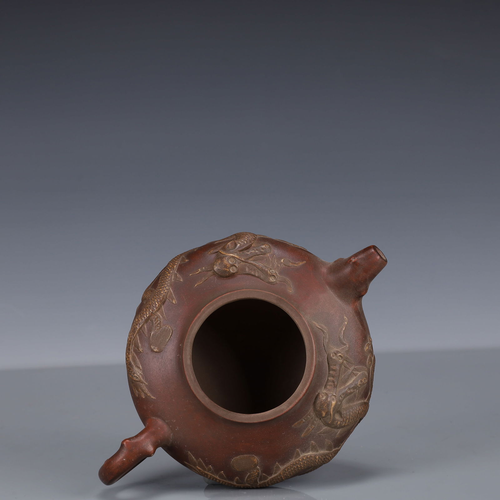 An Exquisite Purple Sands Dragon Pattern Teapot - 10