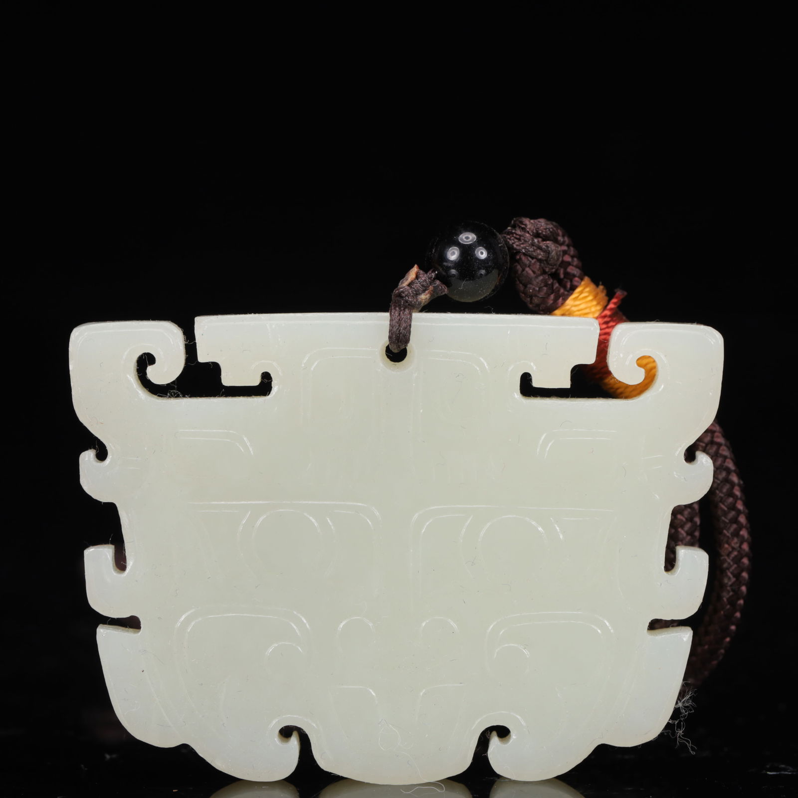 An Exquisite White Jade Beast-Face Pattern Pendant: An Exquisite White Jade Beast-Face Pattern Pendant,Qing Dynasty, China,Size:2.4inx0.4inx1.8in,Weight:48g 白玉兽面纹挂件,中国清代