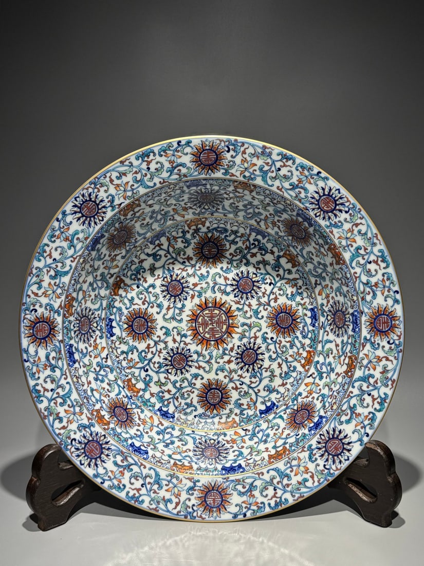 A Huge Doucai Lotus Pattern Plate: A Huge Doucai Lotus Pattern Plate,Qing Dynasty,China,Qianlong Six-character Mark,Size:16.1inx3.8in 斗彩缠枝莲纹盘子,中国清代,