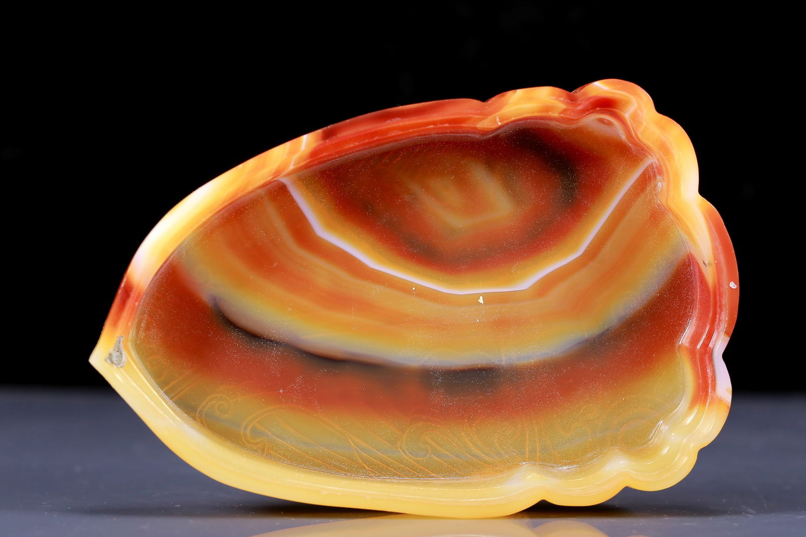 An Exquisite Agate Box - 9
