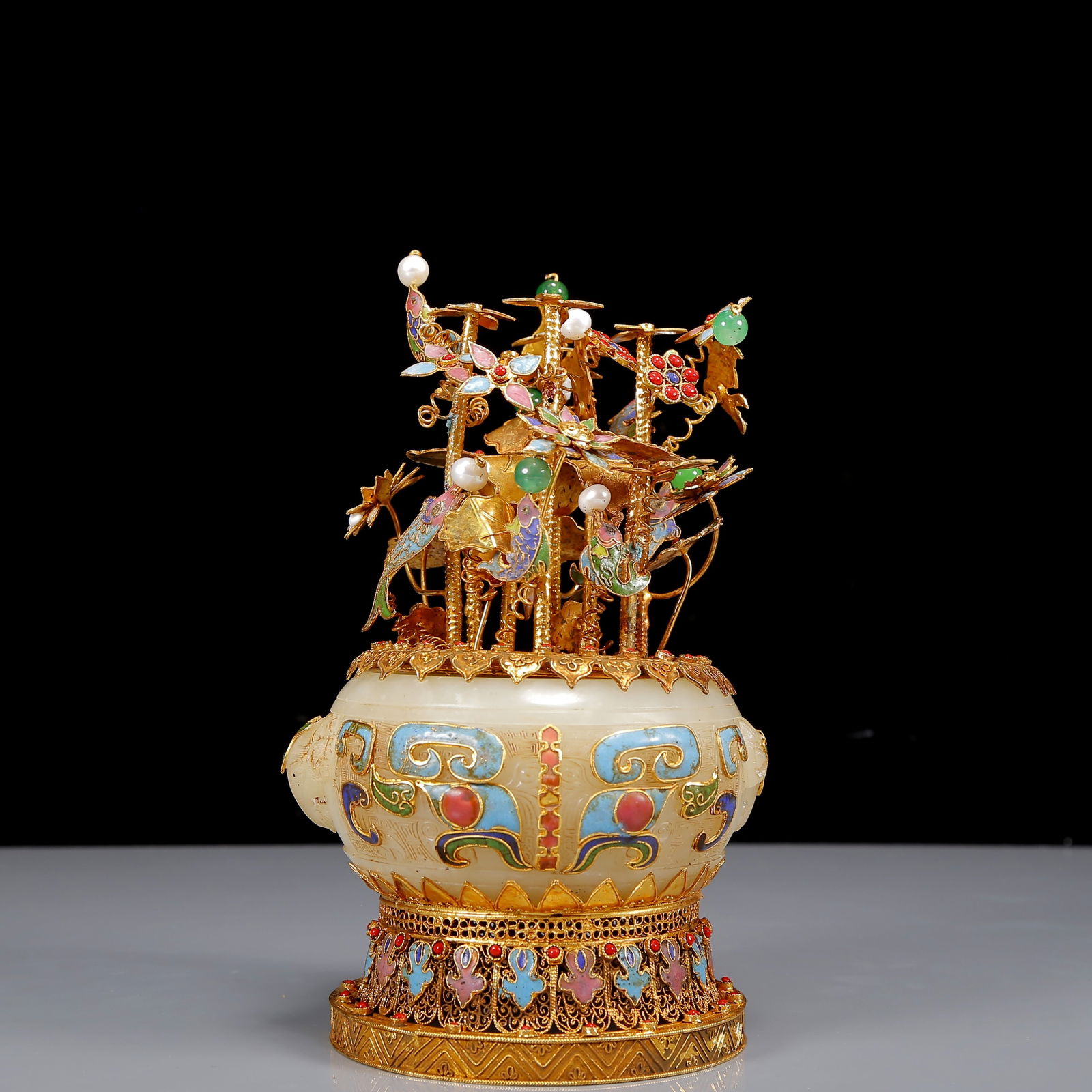 An Exquisite Gilt Inlaid White Jade Beast-Face Pattern Censer,Inlaid Gems: An Exquisite Gilt Inlaid White Jade Beast-Face Pattern Censer,Inlaid Gems,Qing Dynasty,China,Qianlong Four-character Mark,Size:5.5inx4.7inx9.1in,Weight:1060g 