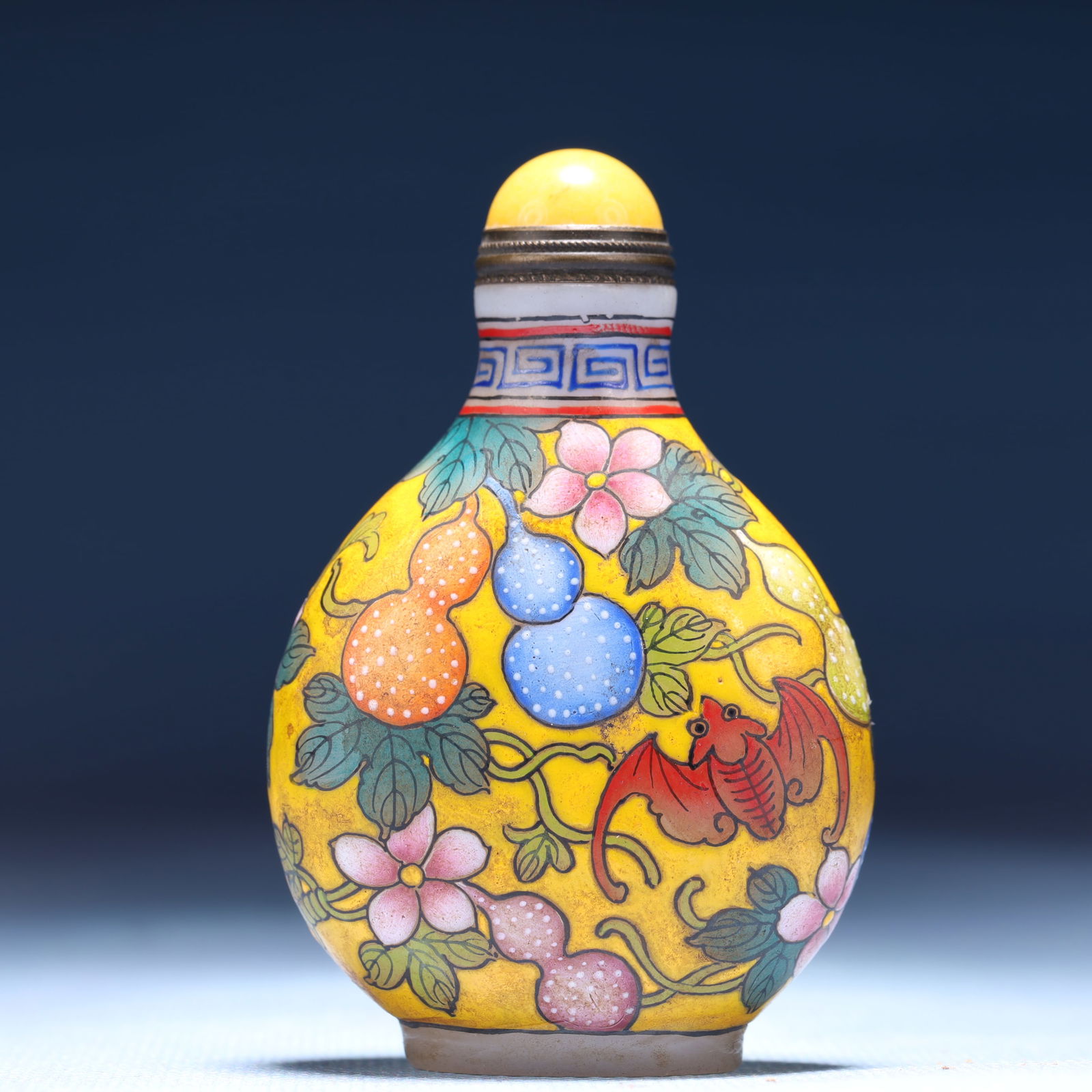 An Exquisite Glass Gourd Pattern Snuff Bottle - 5