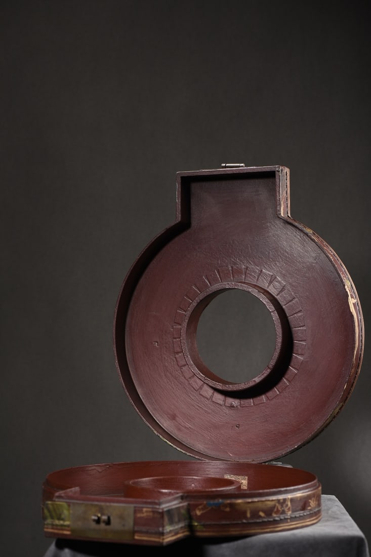 An Exquisite Carved Red Lacquer Figure Pattern Box - 8