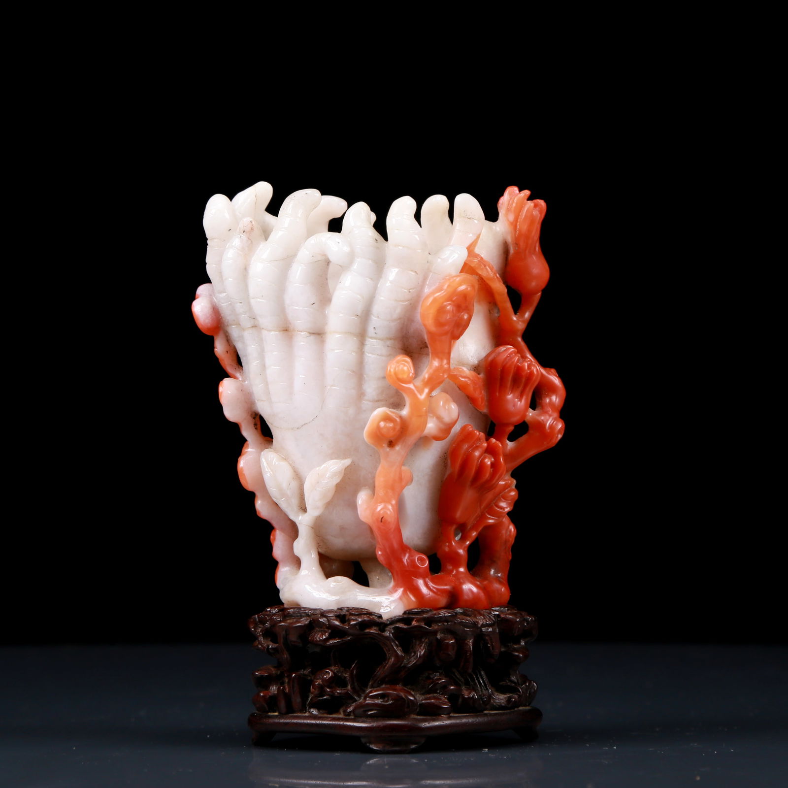 An Exquisite White Jade Bergamot Pattern Ornament (1 of 10)