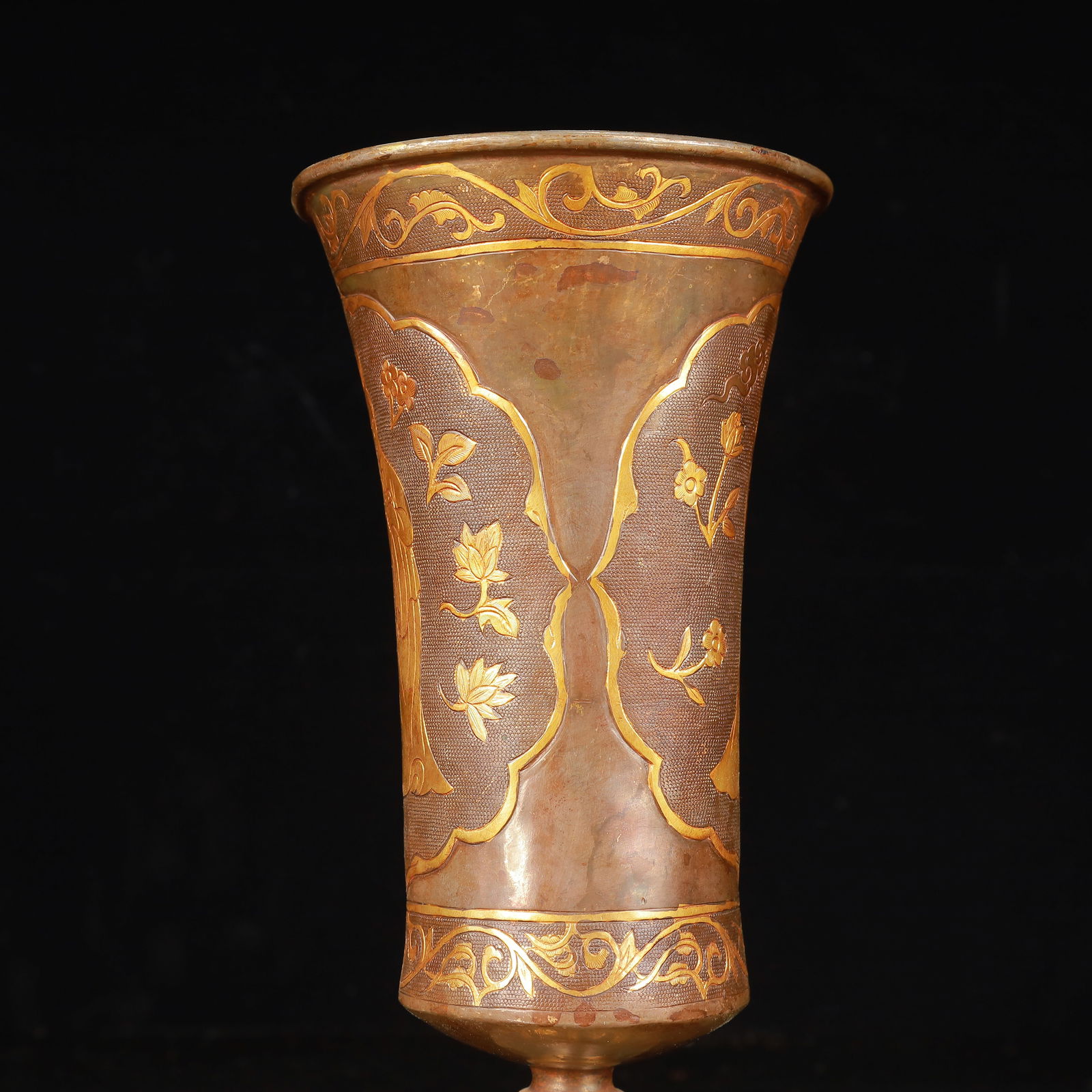 An Exquisite Gilt Silver Figure Pattern Cup - 5
