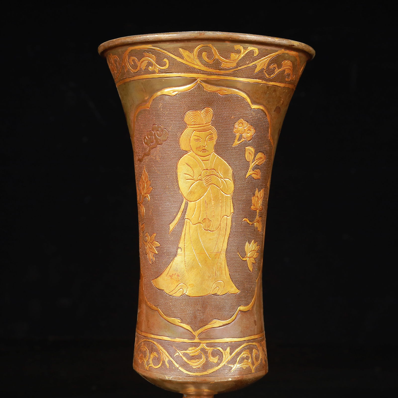 An Exquisite Gilt Silver Figure Pattern Cup - 7