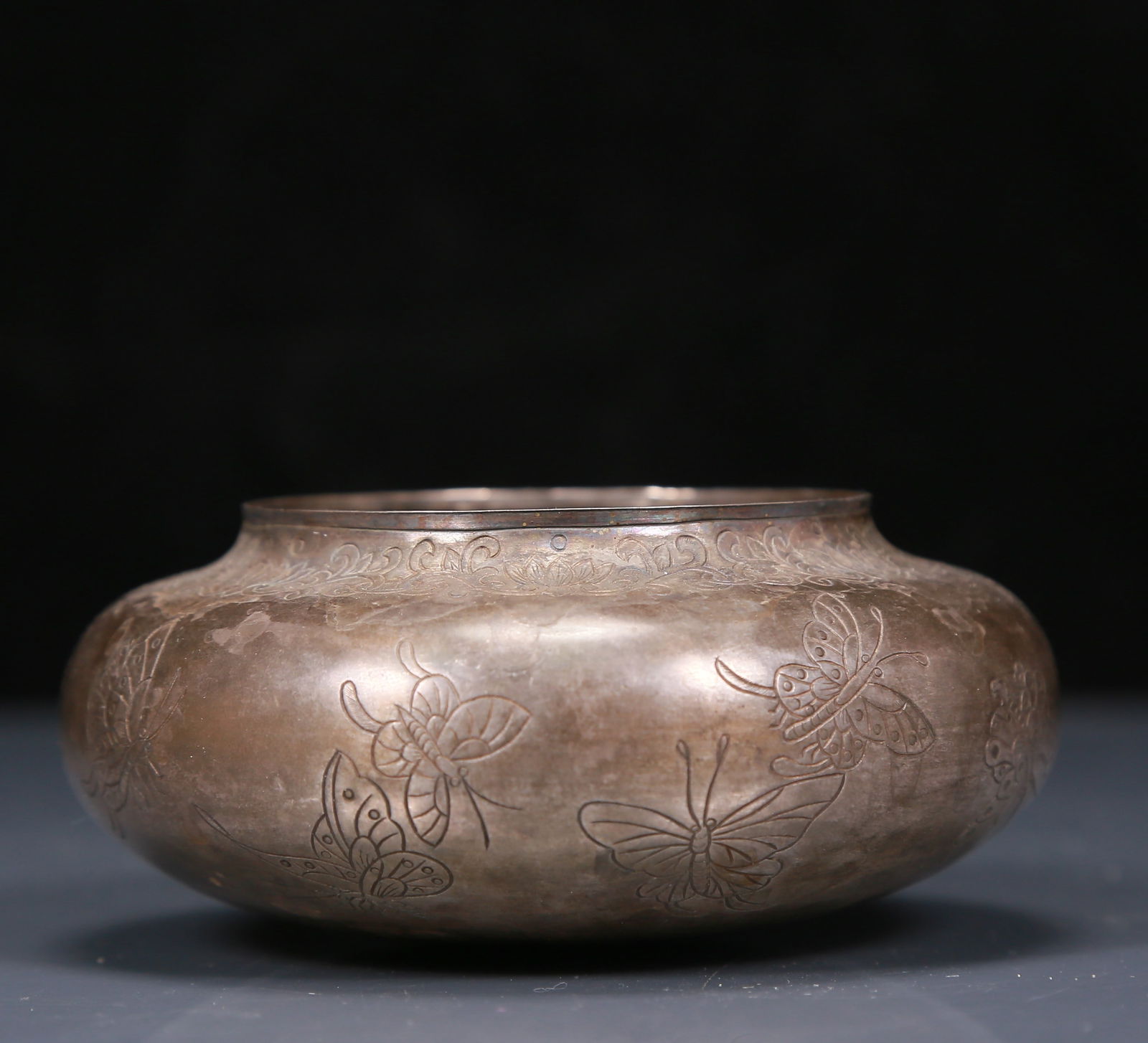 An Exquisite Silver Butterfly Pattern Brush Washer - 3