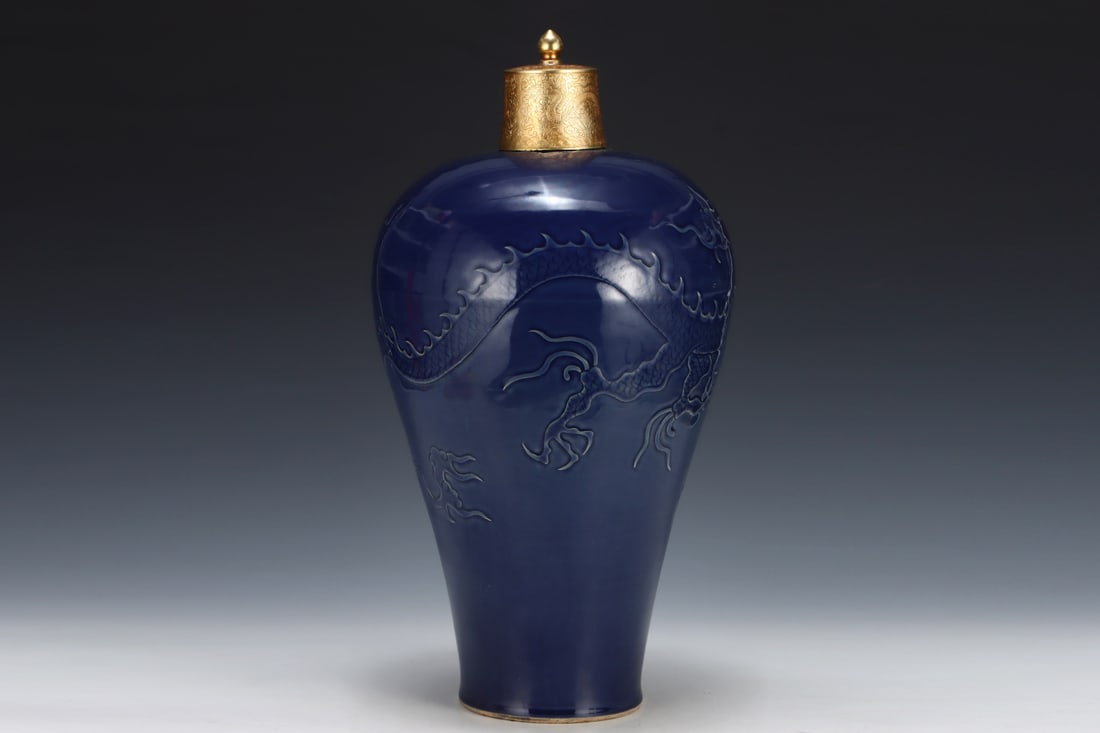 A Huge Ji Blue Glazed Dragon Pattern Bottle - 3