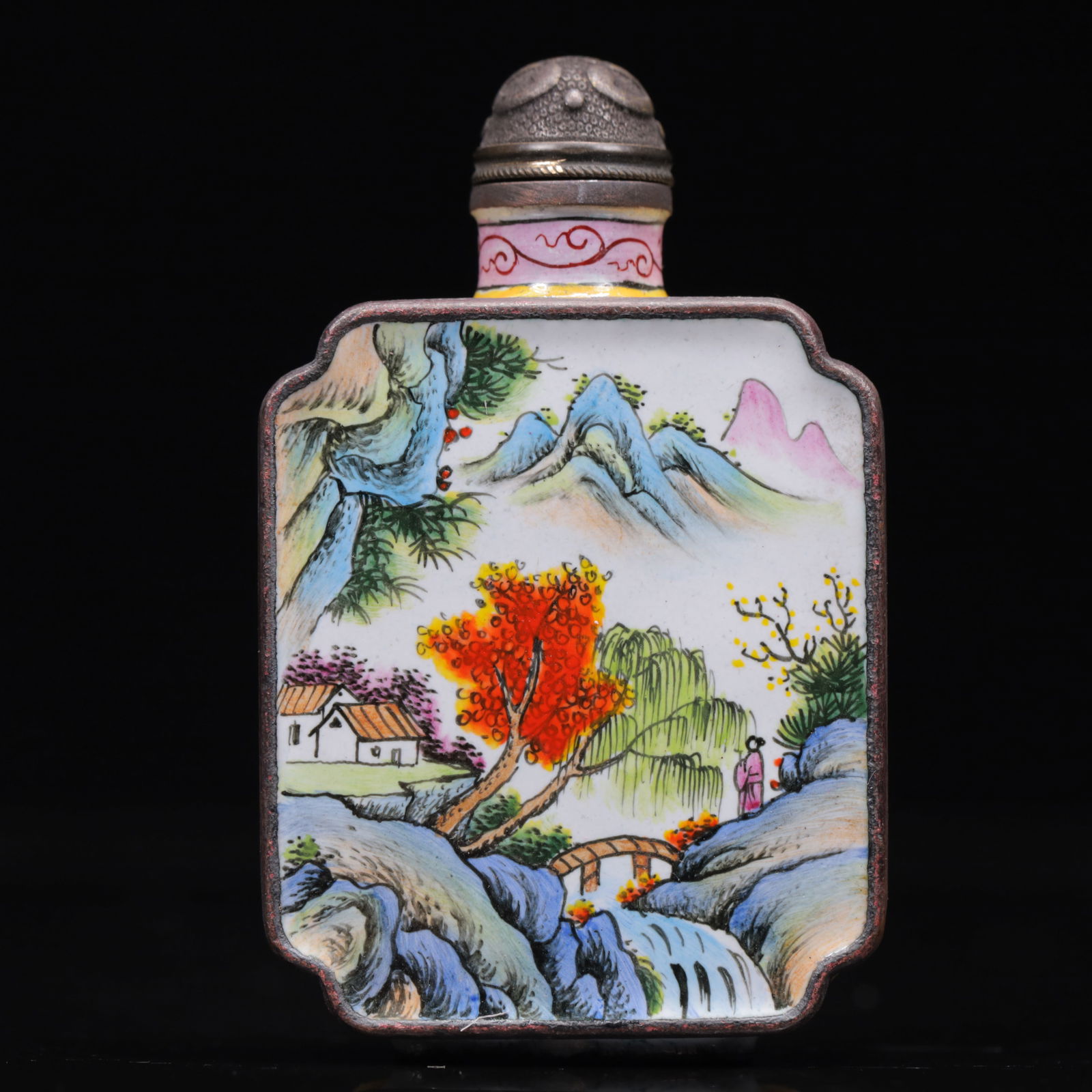 An Exquisite Painted Enamel Landscape and Figure Pattern Snuff Bottle: An Exquisite Painted Enamel Landscape and Figure Pattern Snuff Bottle,Qing Dynasty, China,Qianlong Four-character Mark,Size:1.8inx0.6inx2.8in,Weight:68g 画珐琅山水人