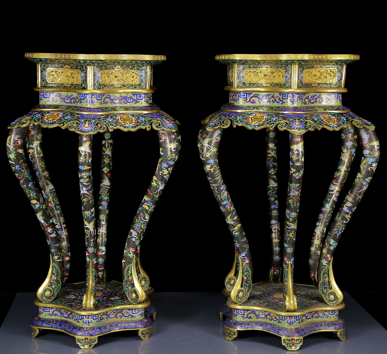 A Pair of Huge Cloisonne Auspicious Cloud and Crane Pattern Stools: A Pair of Huge Cloisonne Auspicious Cloud and Crane Pattern Stools,Qing Dynasty, China,Qianlong Six-character Mark,Size:15.7inx28in,Total Weight:56030g 