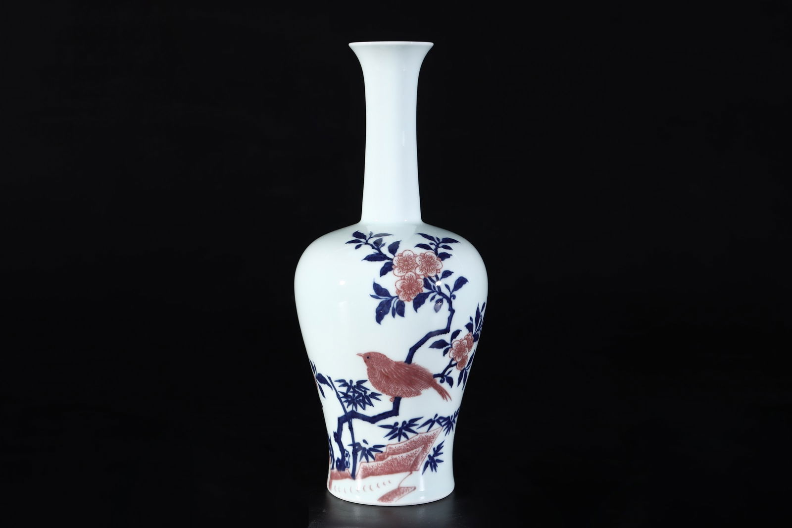 An Exquisite Blue and White Underglaze-Red Flower and Bird Pattern Vase: An Exquisite Blue and White Underglaze-Red Flower and Bird Pattern Vase,Qing Dynasty,China,Qianlong Six-character Mark,Size:10.1inx4.3in 