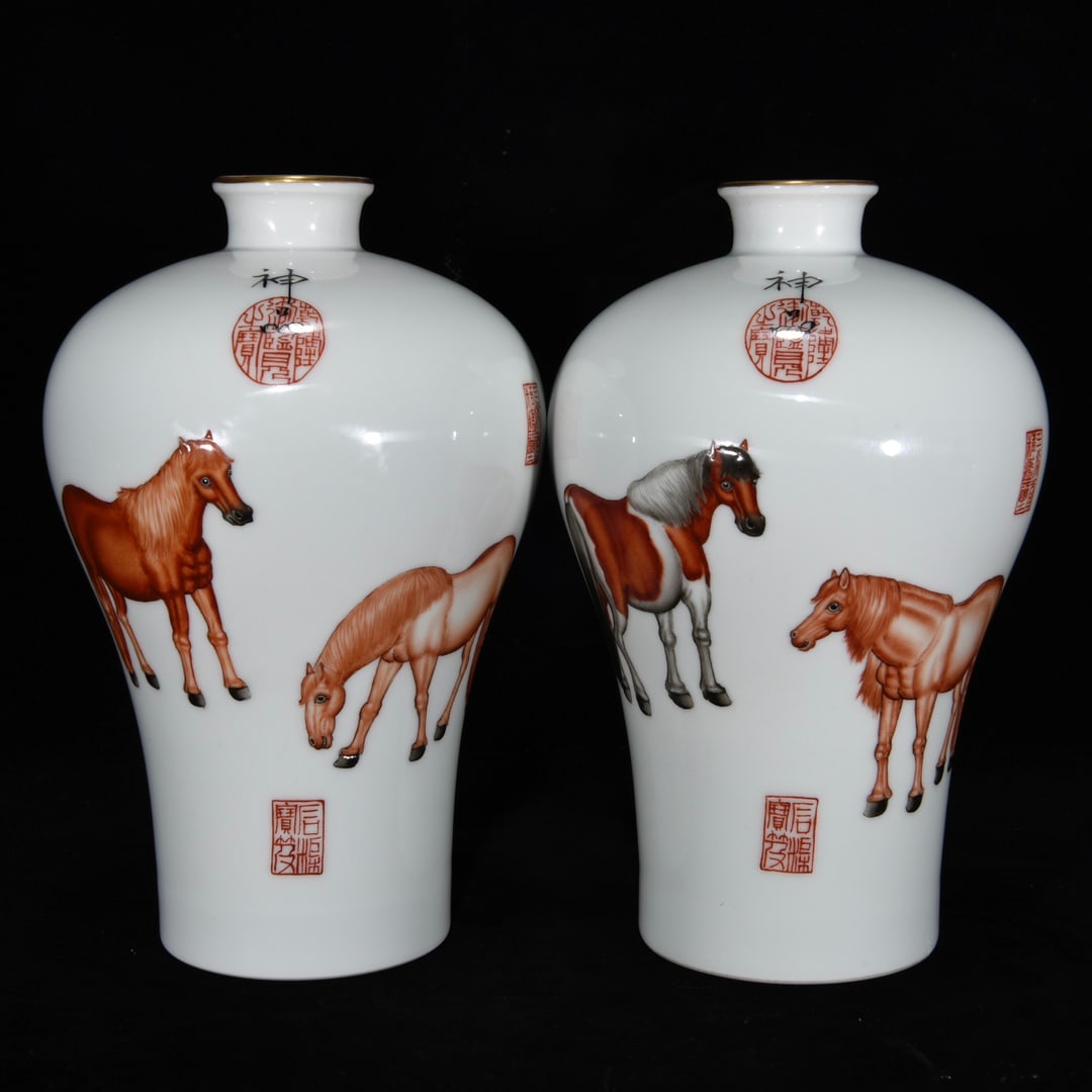 A Pair of Exquisite Enamel Horse Pattern Vases,with Poem: A Pair of Exquisite Enamel Horse Pattern Vases,with Poem,Qing Dynasty,China,Qianlong Six-Character Mark,Size:8.3inx5.5in 一对珐琅彩骏马纹瓶,४