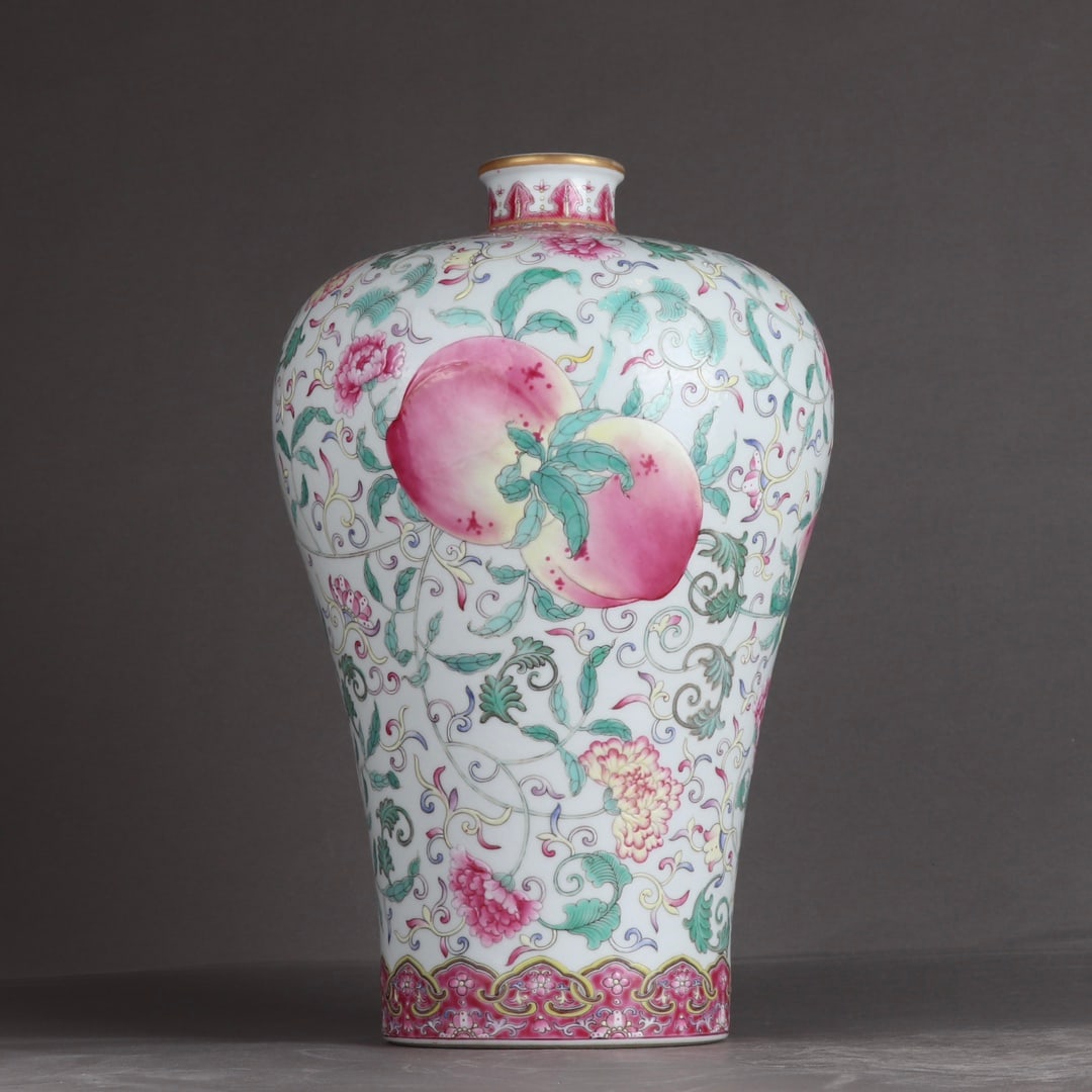 An Exquisite Famille-Rose Flower and Fruit Pattern Vase: An Exquisite Famille-Rose Flower and Fruit Pattern Vase,Qing Dynasty,China,Yongzheng Six-character Mark,Size:12.4inx8.3in 