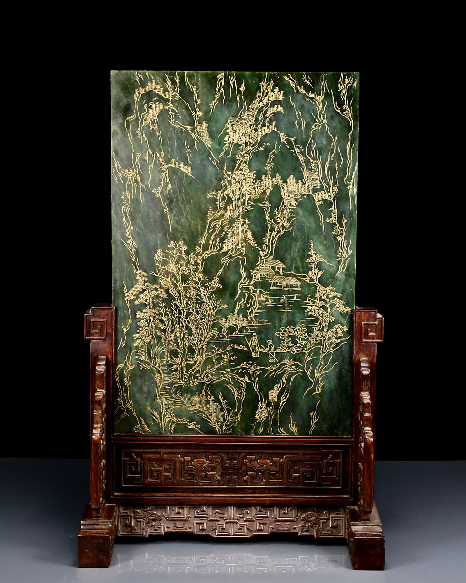 A Huge Jasper Landscape and Figure Pattern Table Screen With Zitanwood Base: A Huge Jasper Landscape and Figure Pattern Table Screen With Zitanwood Base,Qing Dynasty, China,Size:17.9inx11inx28.7in,Weight:23410g 碧玉山水人物纹台&#