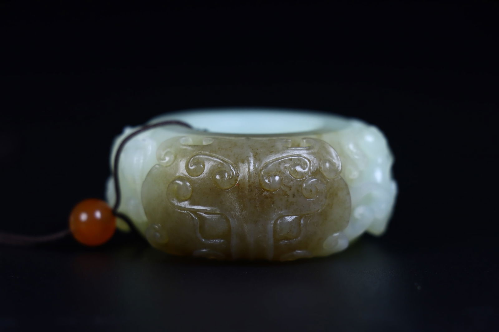 An Exquisite White Jade Dragon Pattern Thumb Ring - 8
