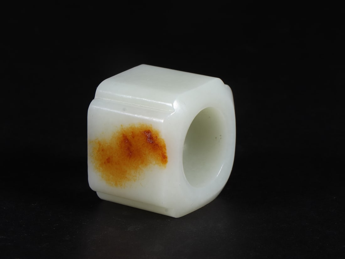 An Exquisite White Jade Thumb Ring - 5