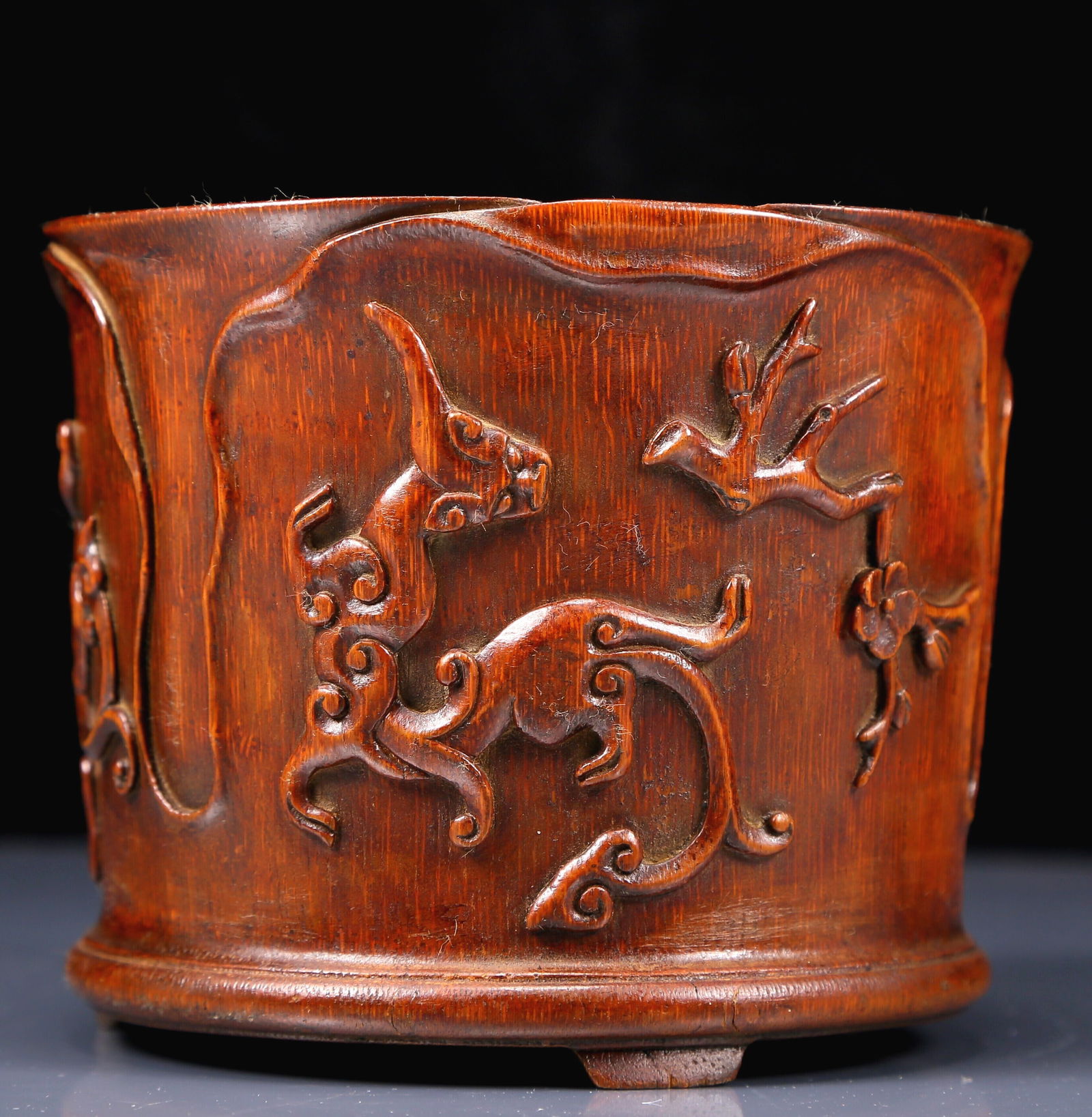 An Exquisite Bamboo Chi-Dragon Pattern Brush Pot - 2