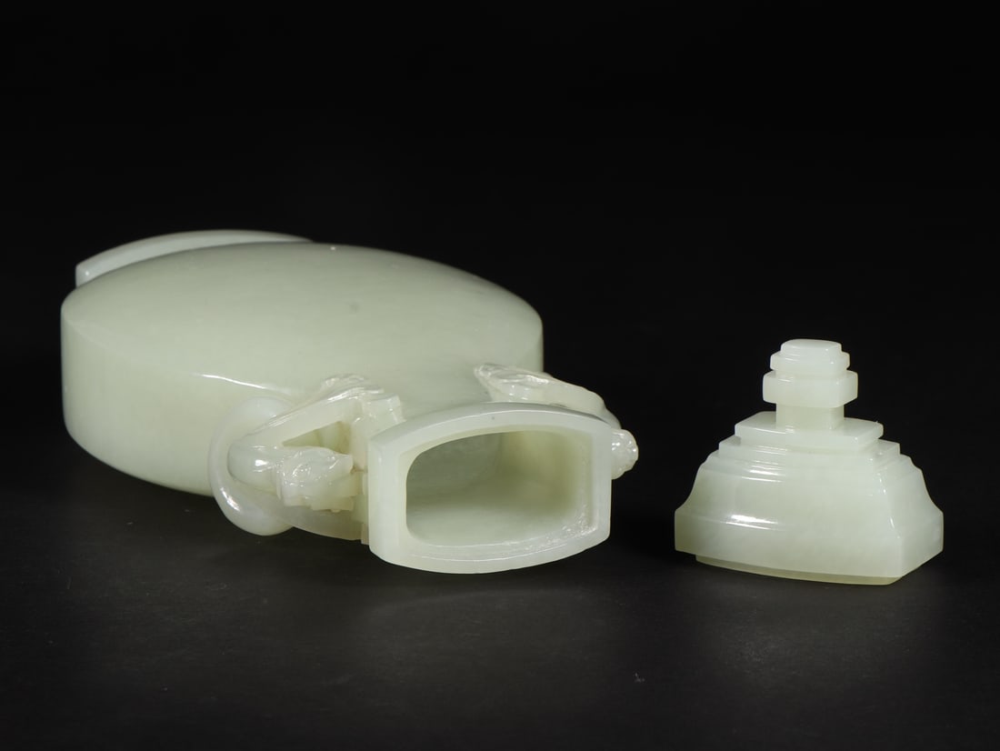 An Exquisite White Jade Double-Ears Bottle - 8