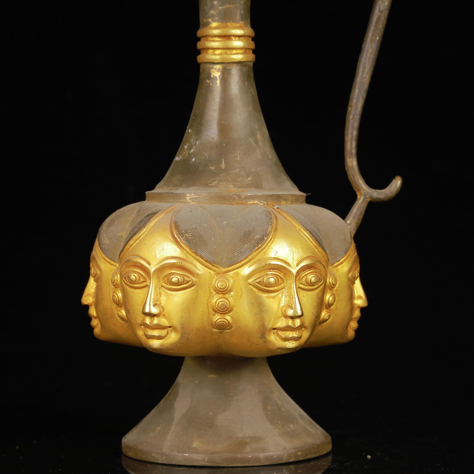 An Exquisite Gilt Silver Figure-Face Pattern Ewer - 3