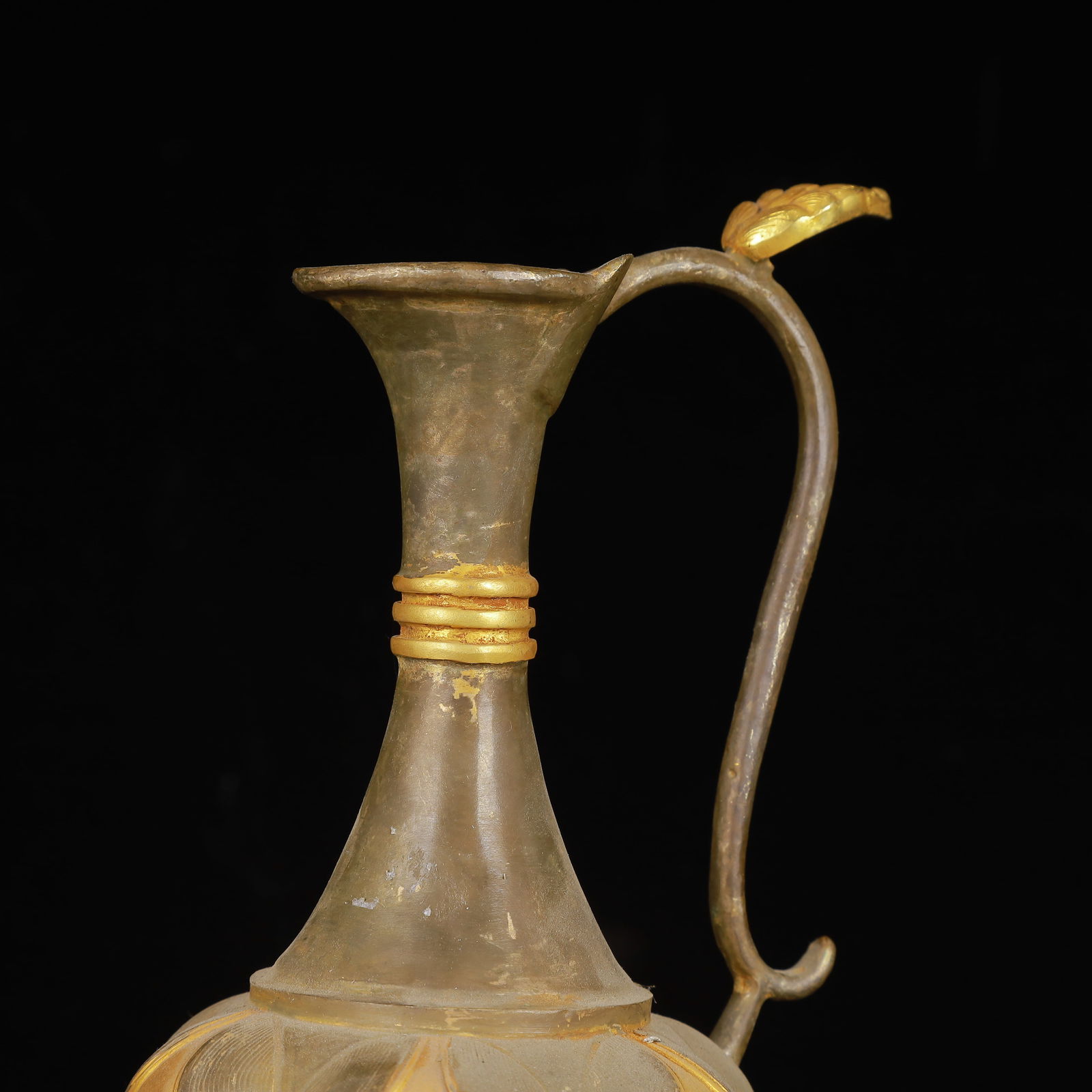 An Exquisite Gilt Silver Figure-Face Pattern Ewer - 5