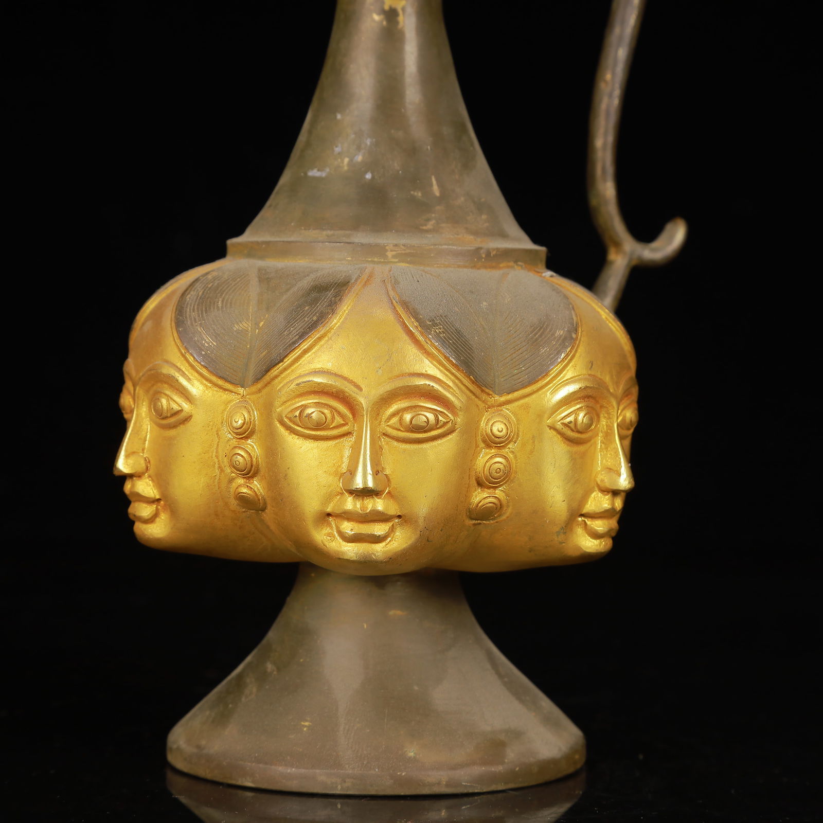 An Exquisite Gilt Silver Figure-Face Pattern Ewer - 6