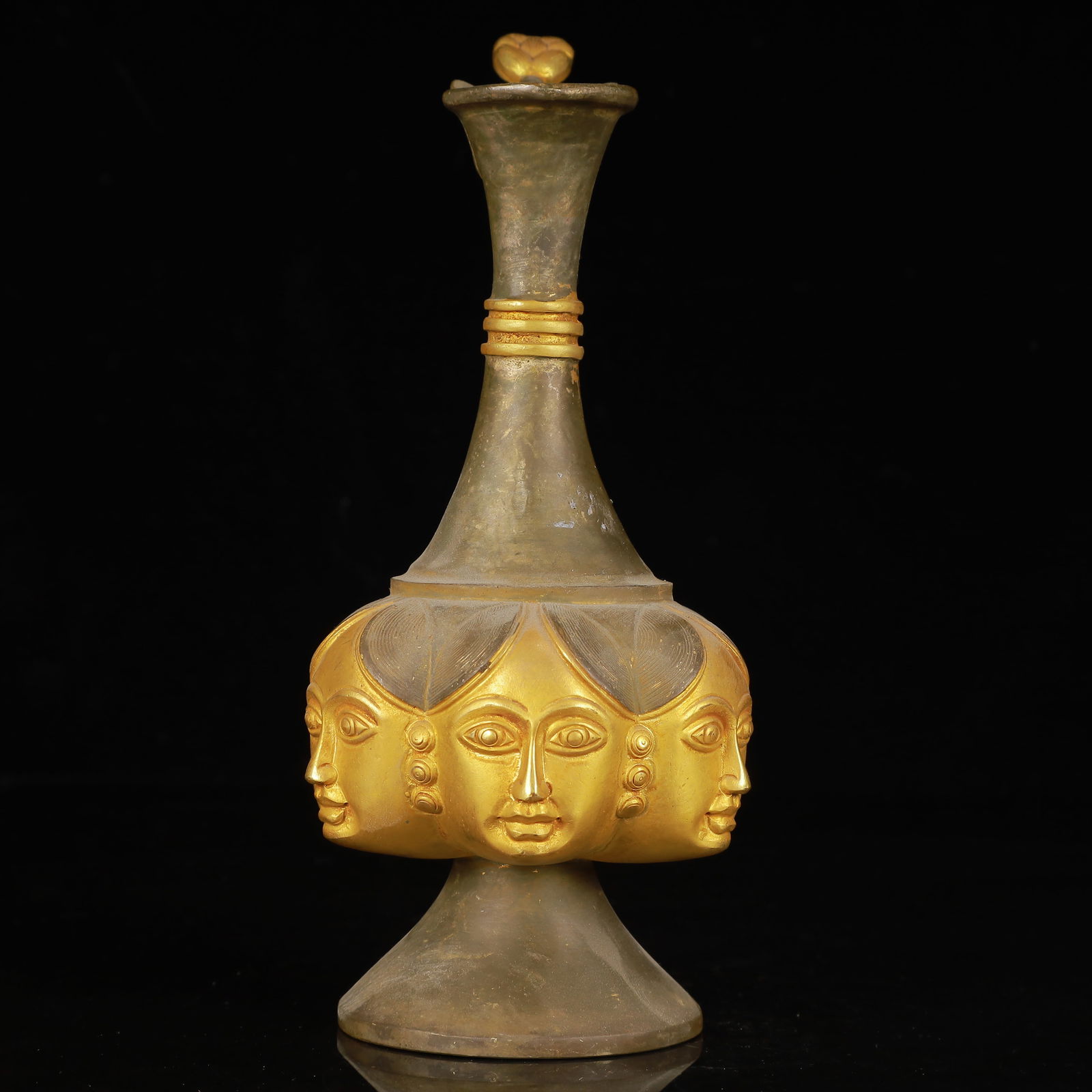 An Exquisite Gilt Silver Figure-Face Pattern Ewer - 7
