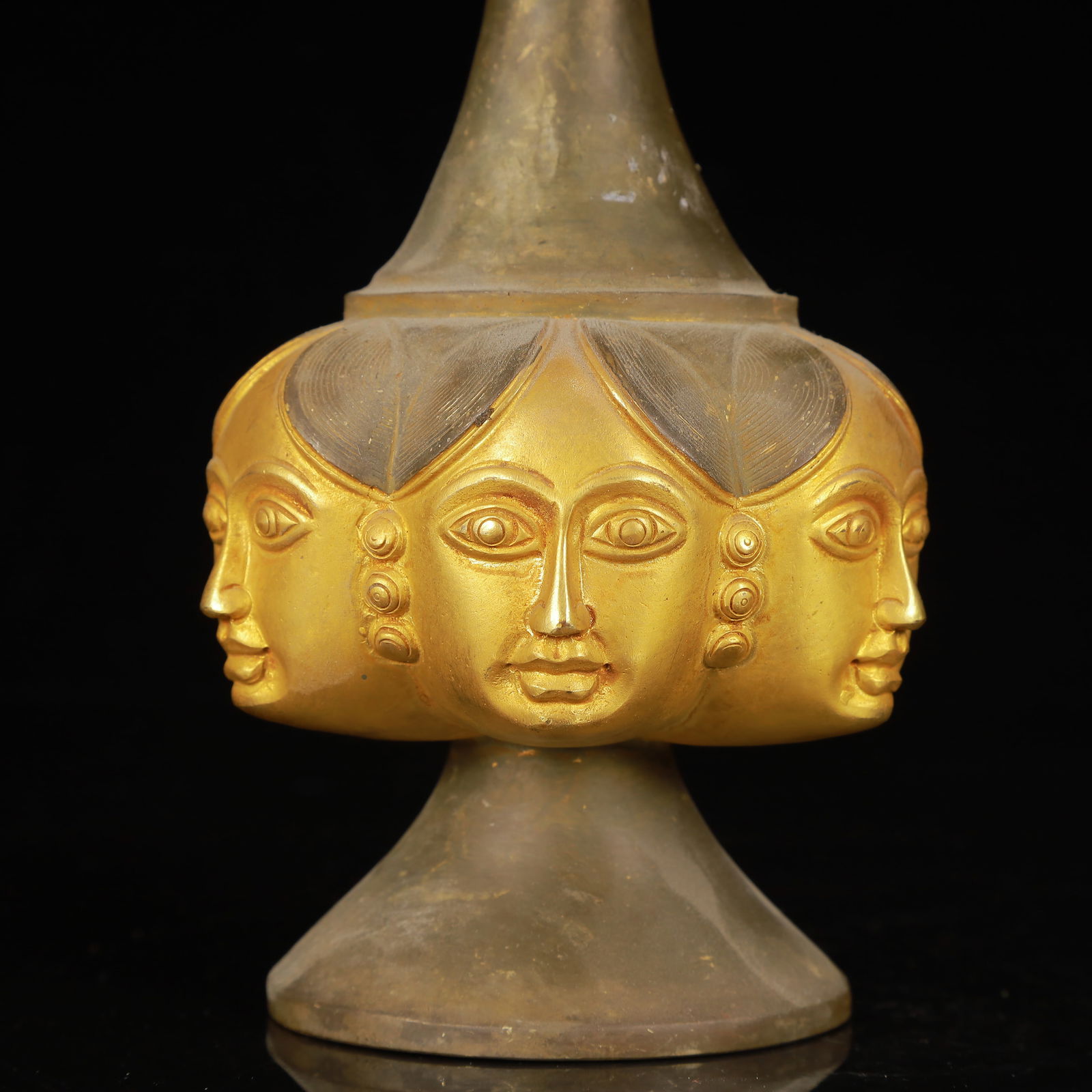 An Exquisite Gilt Silver Figure-Face Pattern Ewer - 9