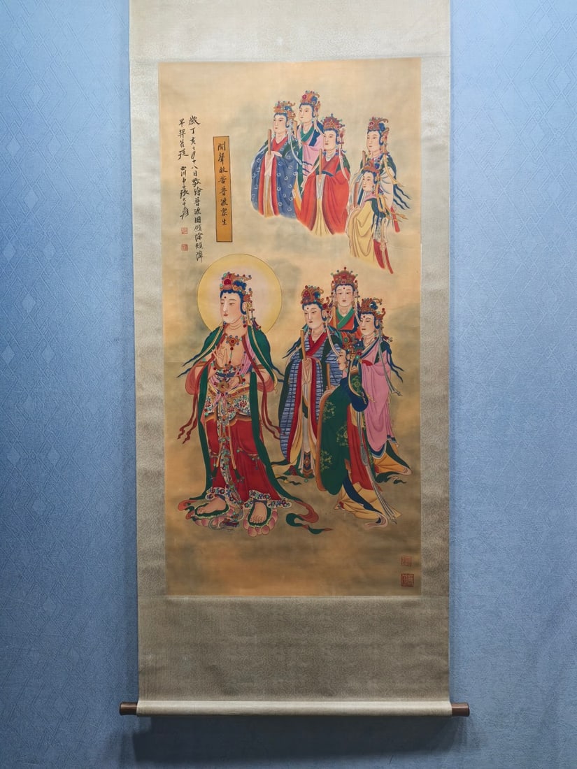 A Chinese Vertical Scroll Ink Painting of Buddha Statue on Silk (1 of 9)