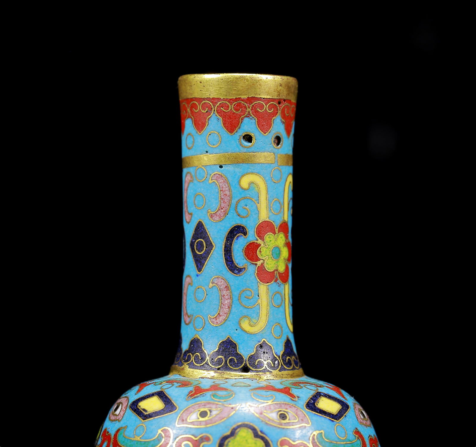 An Exquisite Cloisonne Beast-Face Pattern Vase - 2