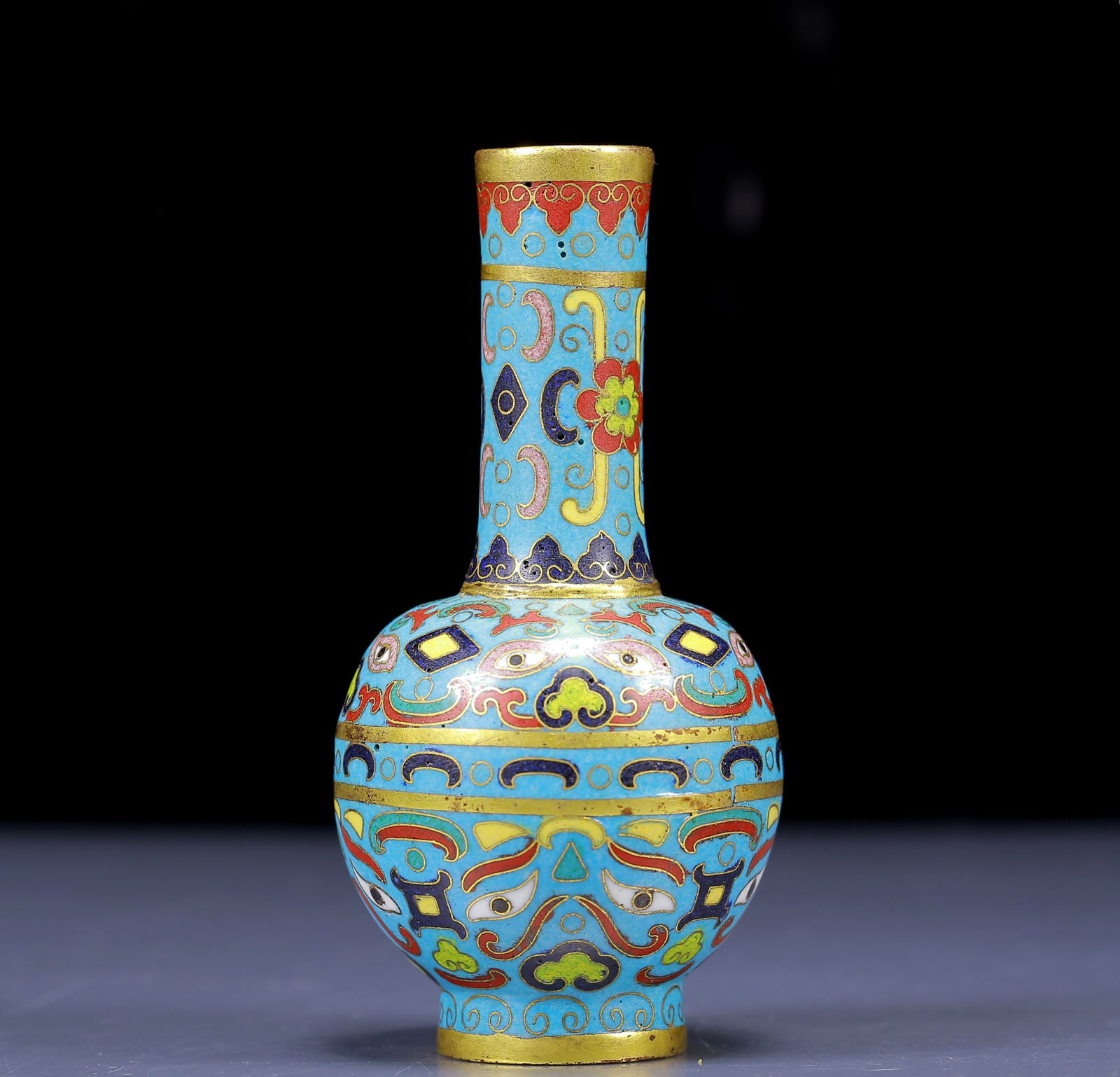 An Exquisite Cloisonne Beast-Face Pattern Vase - 5