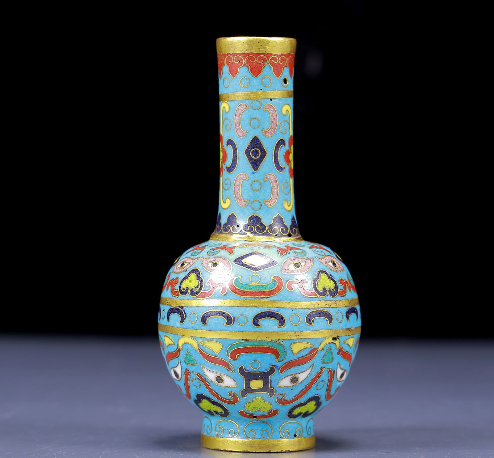 An Exquisite Cloisonne Beast-Face Pattern Vase - 6