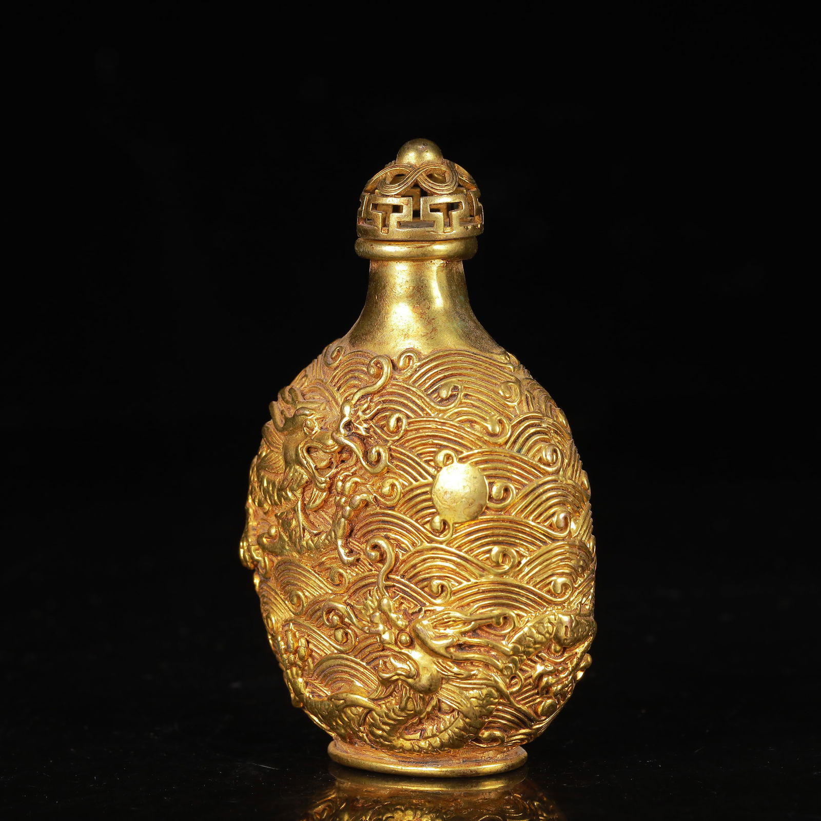 An Exquisite Gilt Bronze Dragon Pattern Vase - 6