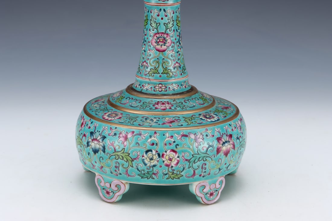 An Exquisite Enamel Lotus Pattern Hatstand - 5