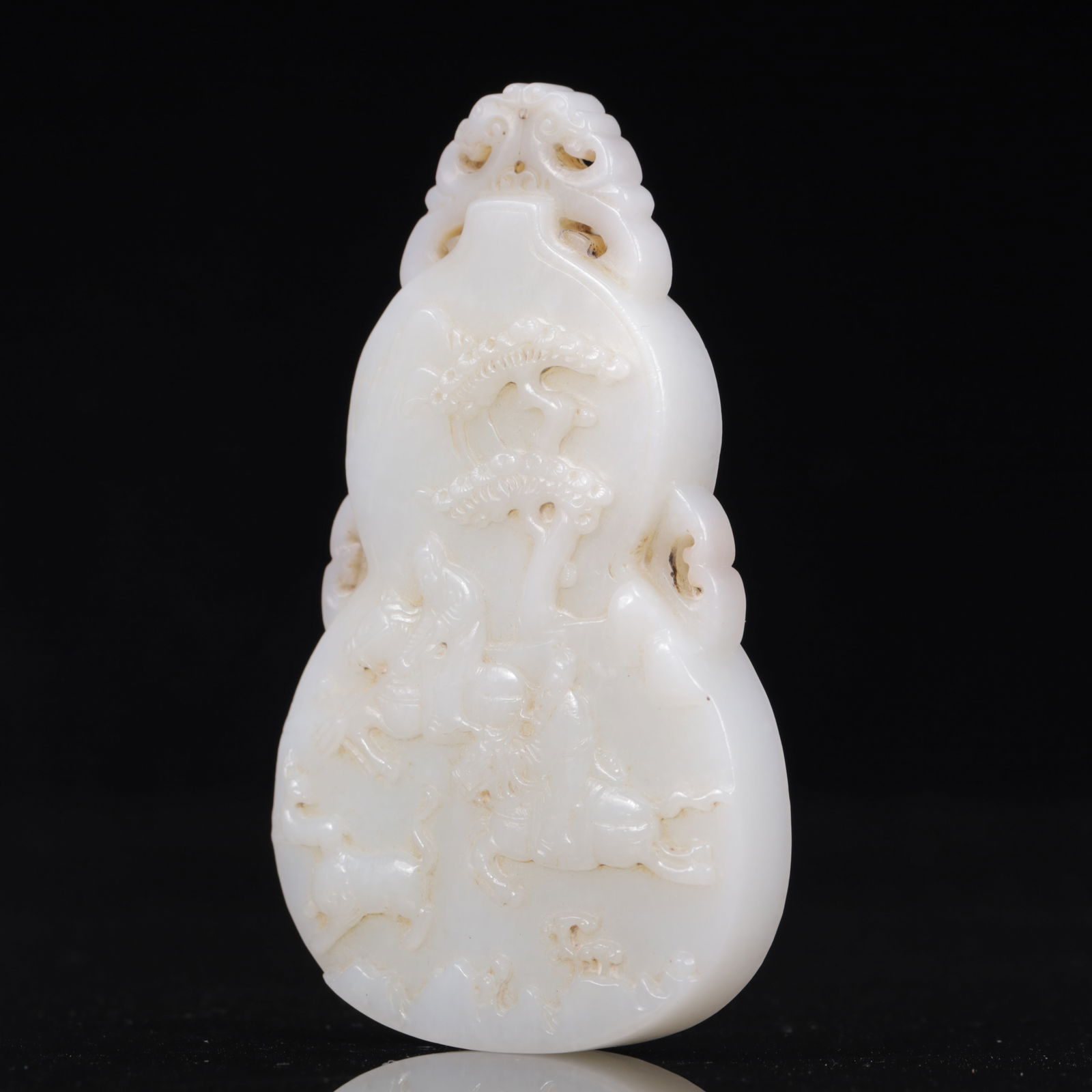 An Exquisite White Jade Figure Pattern Pendant - 4