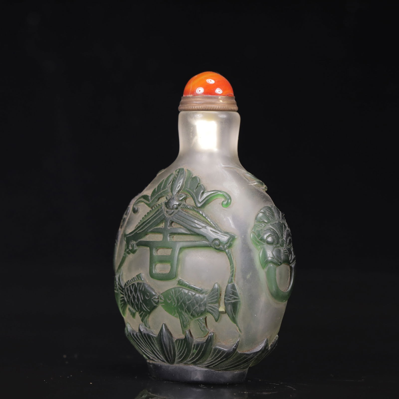 An Exquisite Glass Goldfish Pattern Snuff Bottle - 2