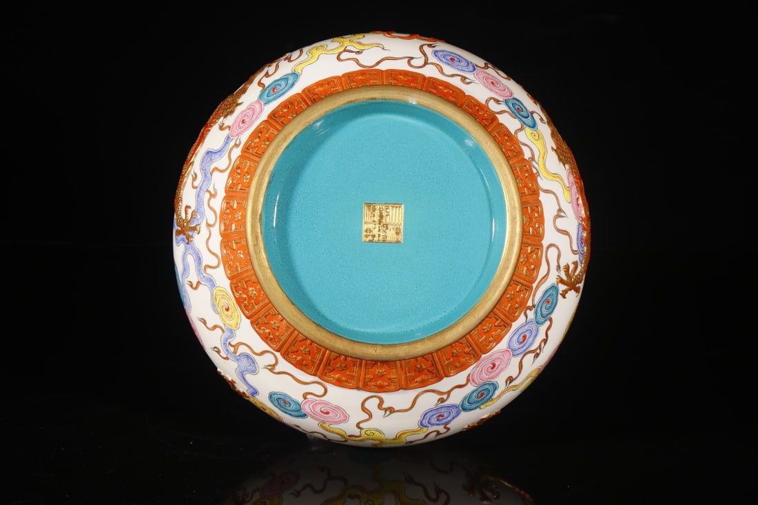 A Rare Enamel Auspicious Cloud and Dragon Pattern Vase - 7
